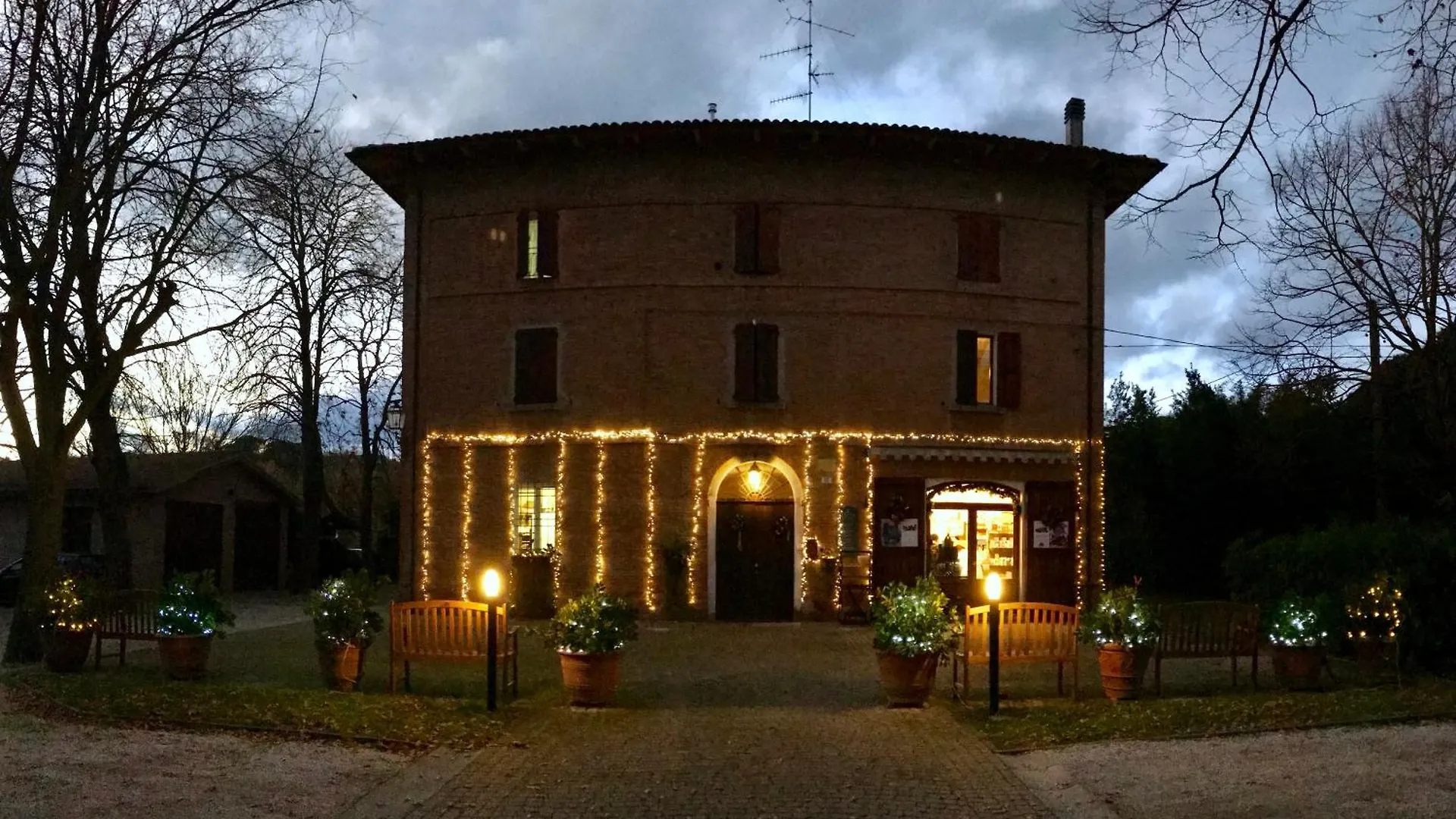 Apartment La Marana Dimora Storica Appartamento Nord - Imola F1